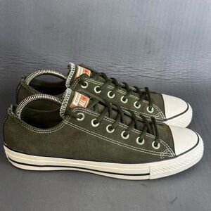 Converse Chuck Taylor All Star sneakers olive green suede men’s size 8